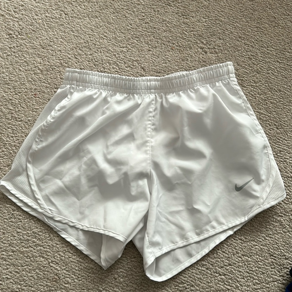 white nike shorts